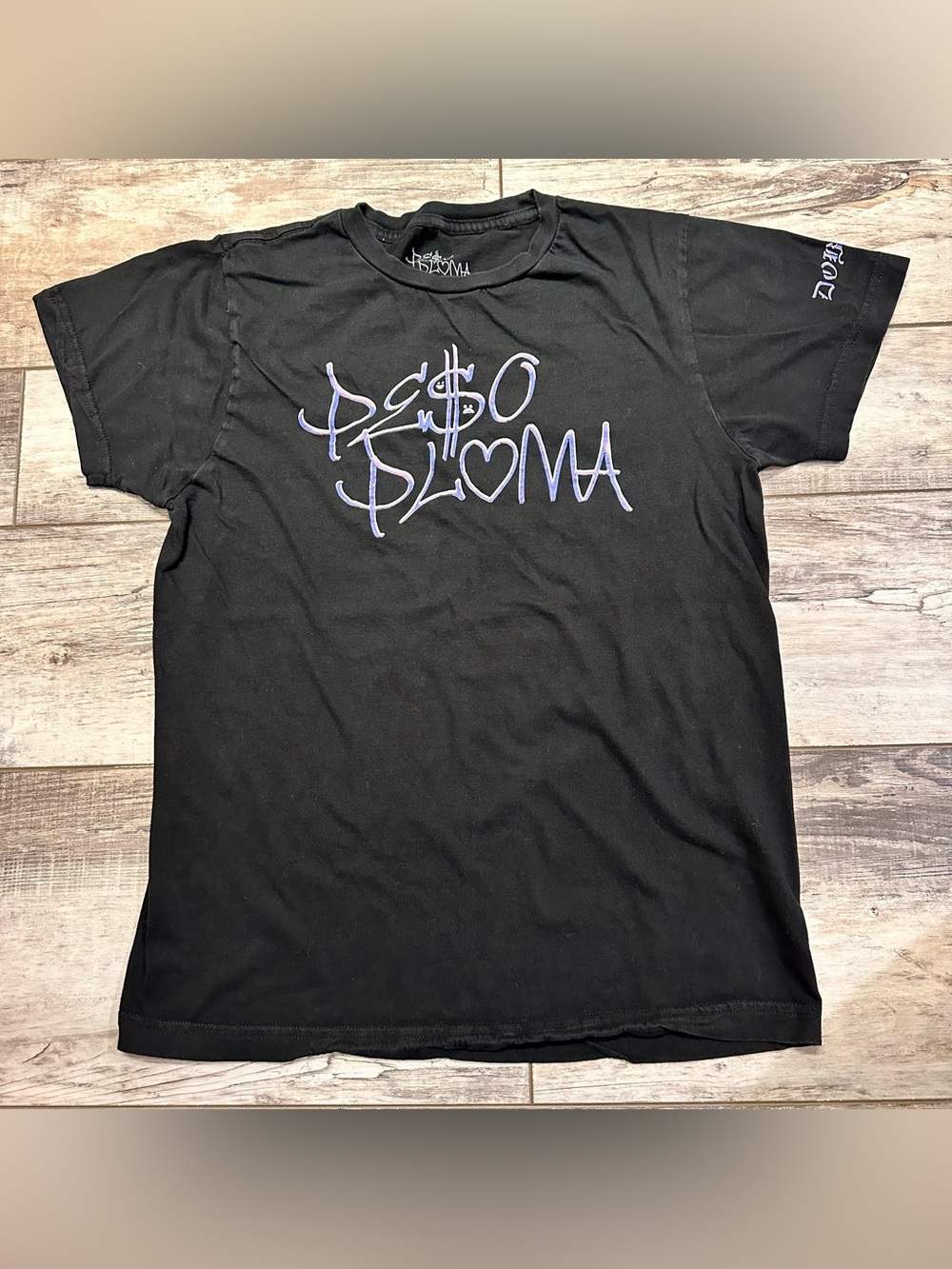 Deso Pluma Logo Short Sleeve Tee - Black